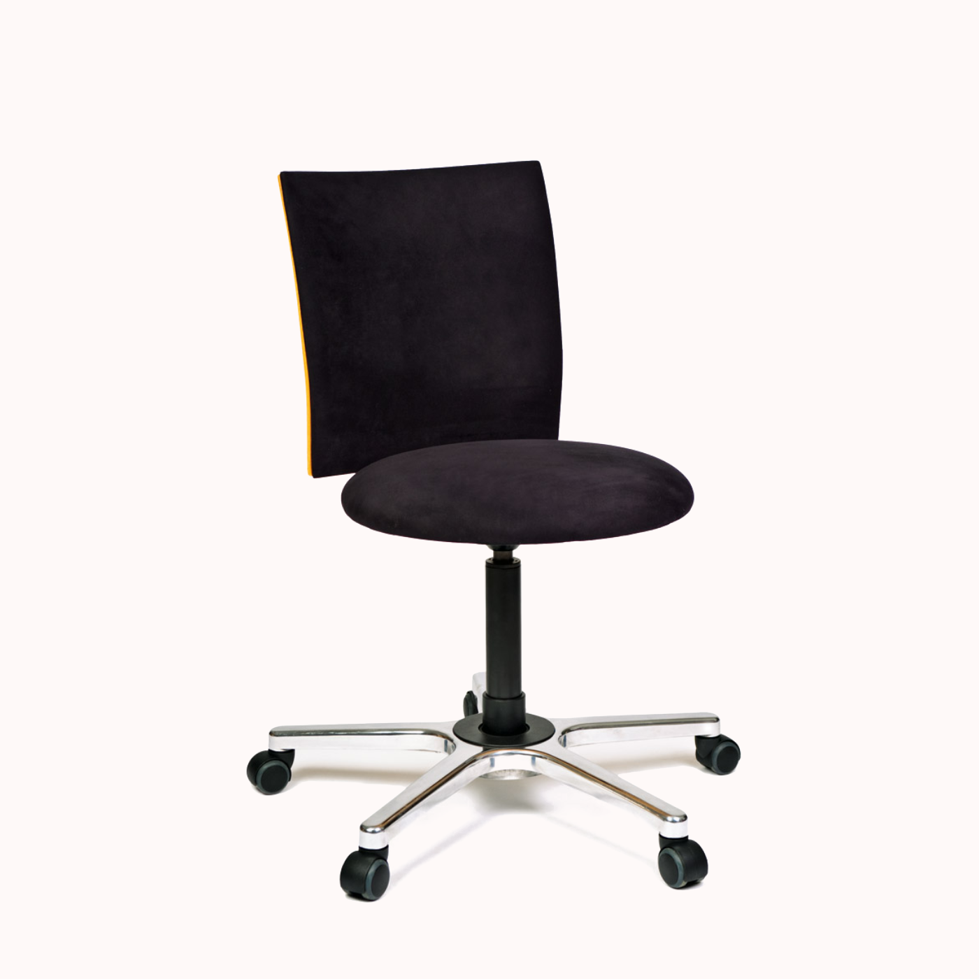 Moizi 33 mit Rückenpolster